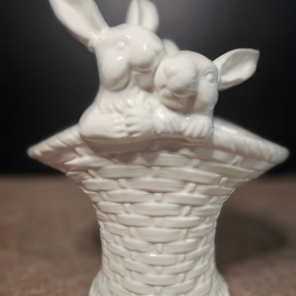 White Tall Woven Ceramic Basket With Two Bunnies Nuzzling Each Other - Picture 1 of 11